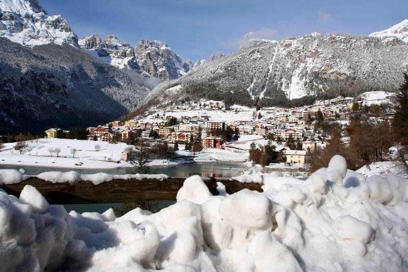 Hotel Olympia Molveno Exterior foto