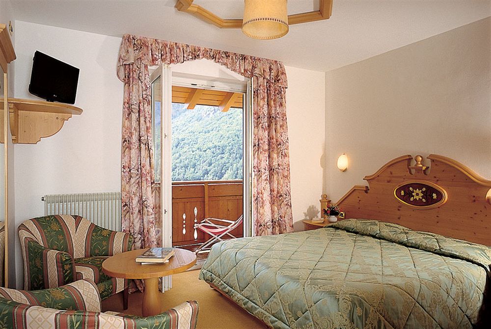 Hotel Olympia Molveno Exterior foto